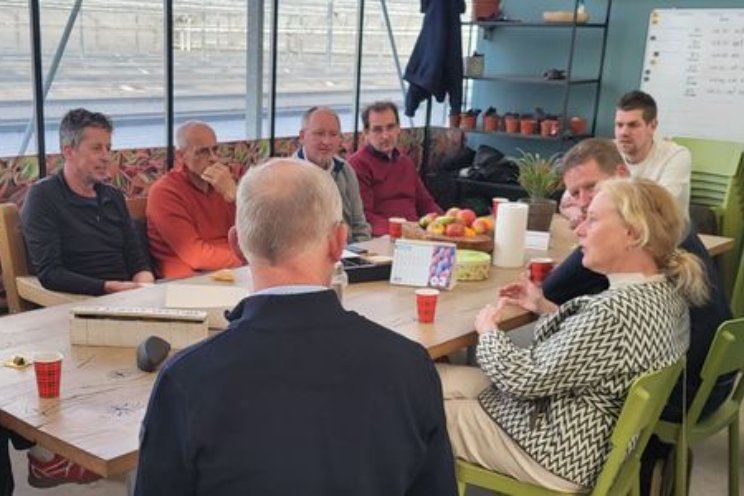Bom-Lemstra langs solitair gelegen kwekerijen Bom-Lemstra langs solitair gelegen kwekerijen