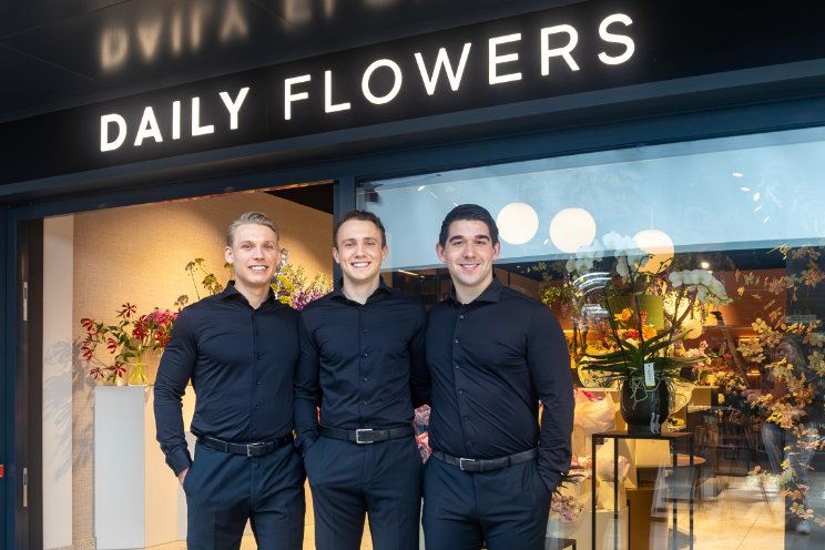 Daily Flowers opent shop en 100 bloemenautomaten Daily Flowers opent shop en 100 bloemenautomaten