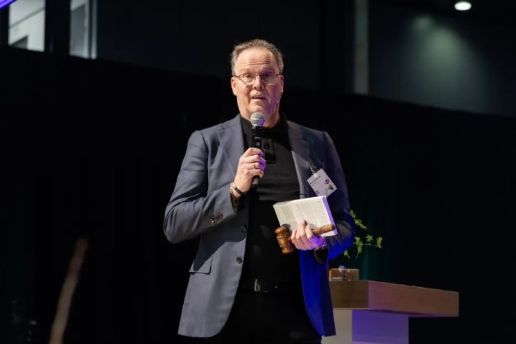 'Rechtstreeks met leden praten werkt heel goed' 'Rechtstreeks met leden praten werkt heel goed'