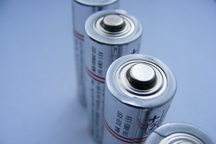 Worden batterijen onmisbaar voor ons stroomnet? Worden batterijen onmisbaar voor ons stroomnet?