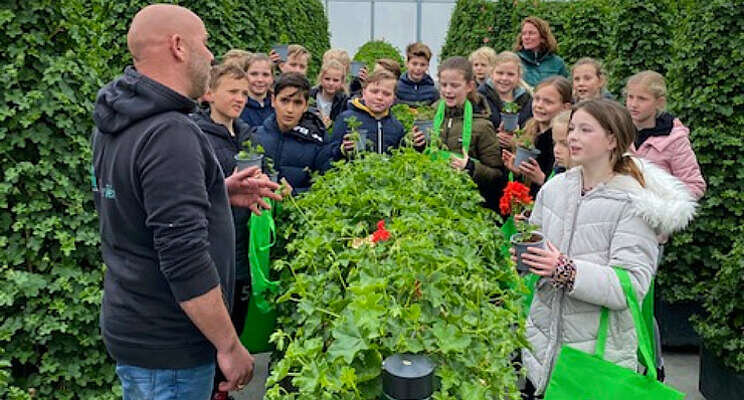Basisschoolkinderen op excursie bij Entree Vert Basisschoolkinderen op excursie bij Entree Vert