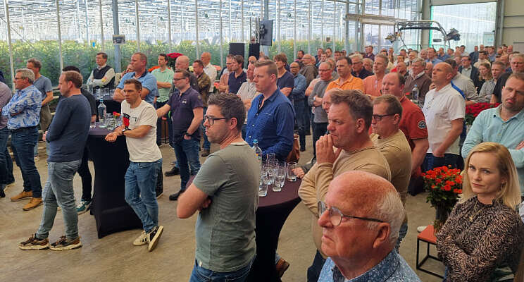 Veel animo voor kopersdag Online Flower Auction Veel animo voor kopersdag Online Flower Auction