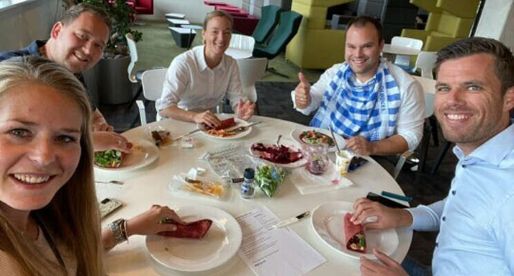 Enthousiaste deelnemers aan de Gezondste Lunch Enthousiaste deelnemers aan de Gezondste Lunch
