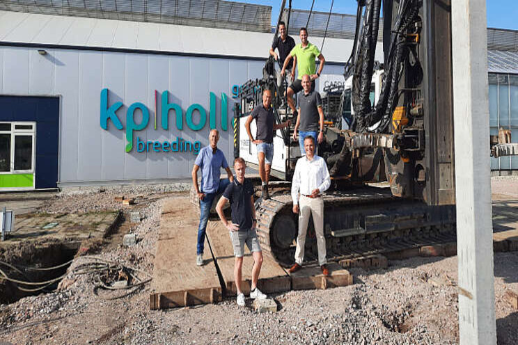 KP Holland slaat eerste paal nieuw laboratorium KP Holland slaat eerste paal nieuw laboratorium